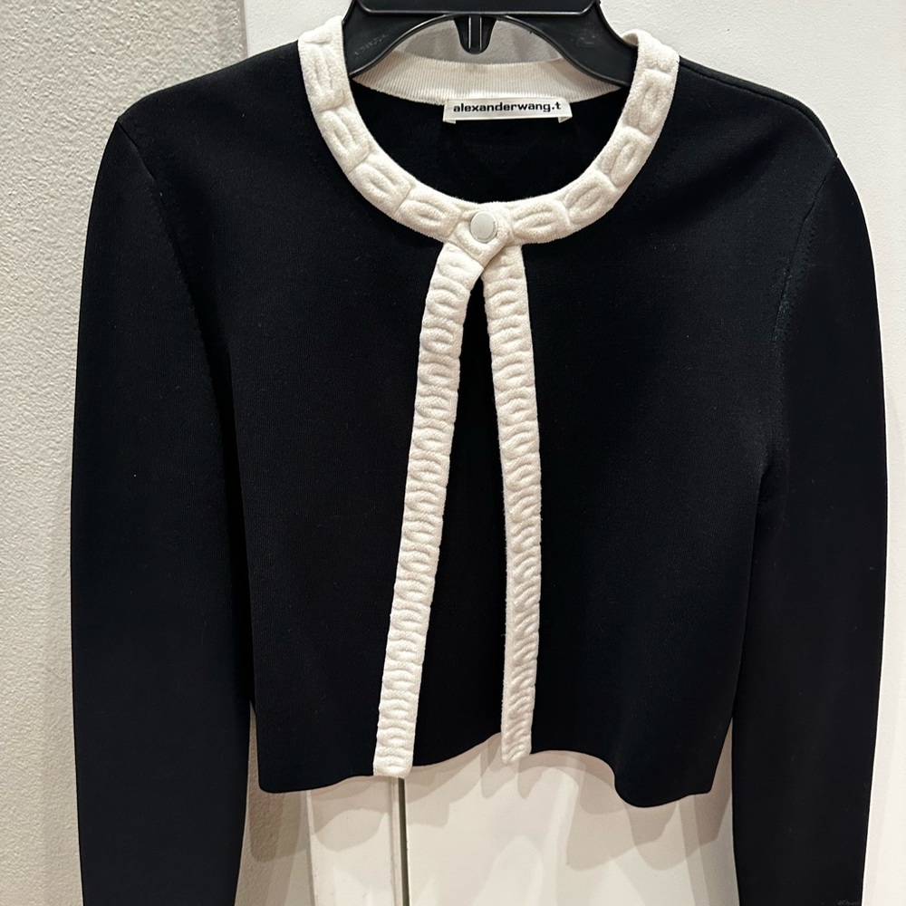 Alexander Wang
cropped logo-trim cardigan